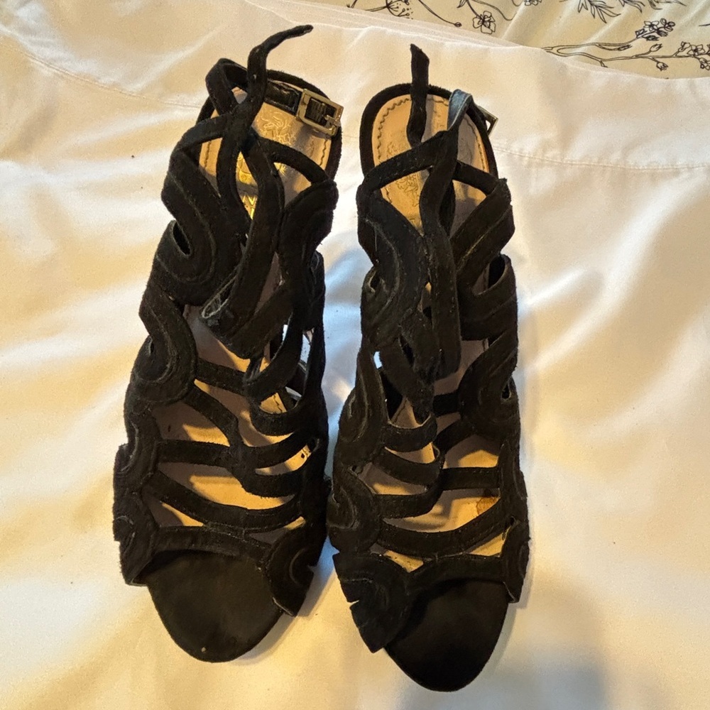 Vince Camuto Norla Black Suede Strappy Open-Toe Sandals Size 6